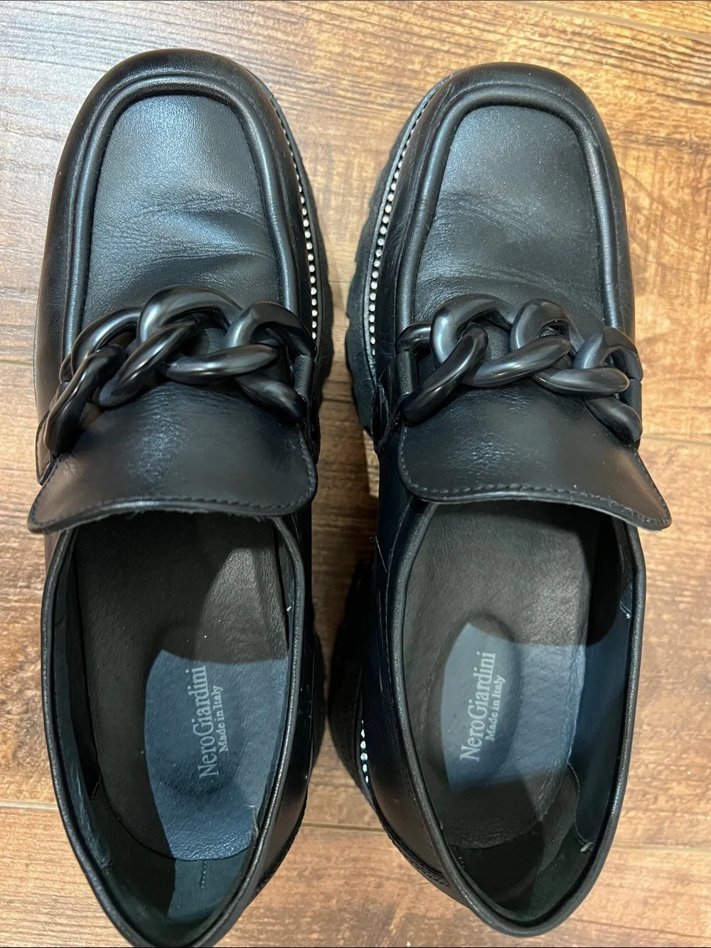 Nero Giardini Black Chunky Chain Loafers. Made in Italy, 100% leather